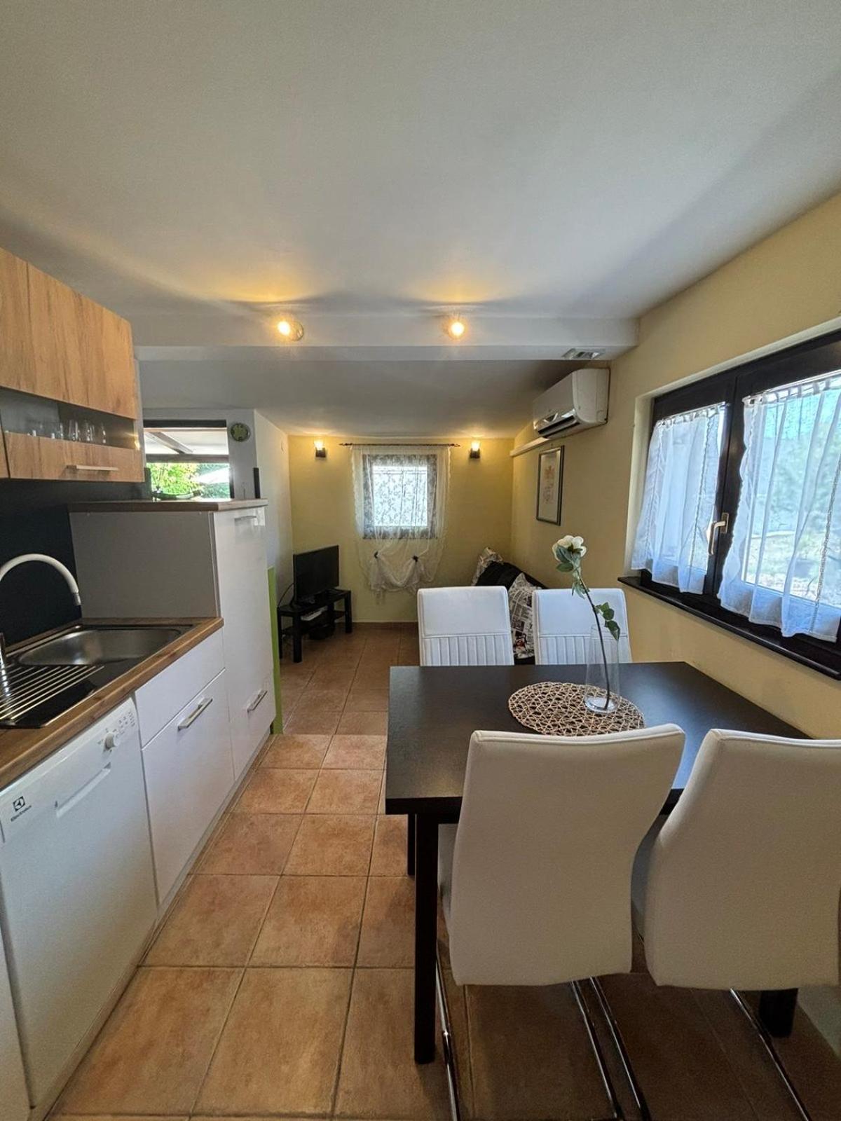 באניולה Apartment Kaucic מראה חיצוני תמונה
